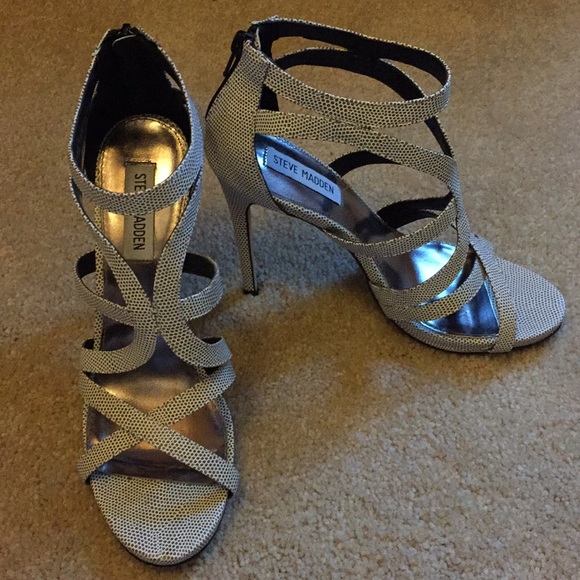Steve Madden Shoes - Steve Madden Maree heel - size 9, grey